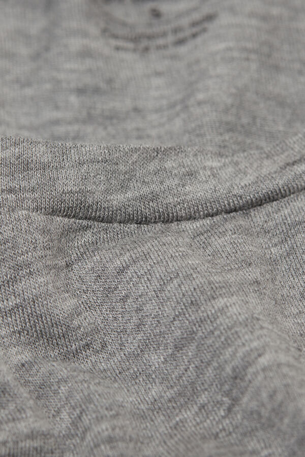 Bluză cu mâneci lungi și decolteu rotund din modal ultraleger cu cașmir Bluză cu mâneci lungi și decolteu rotund din modal ultraleger cu cașmir