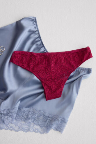 Chiloți Brazilian din microfibră și dantelă Chiloți Brazilian din microfibră și dantelă