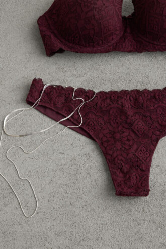 Chiloți Brazilian din microfibră și dantelă