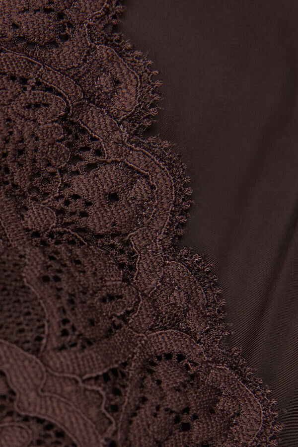 Chiloți Brazilian din microfibră și dantelă Chiloți Brazilian din microfibră și dantelă