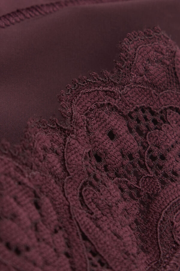 Chiloți Brazilian din microfibră și dantelă Chiloți Brazilian din microfibră și dantelă