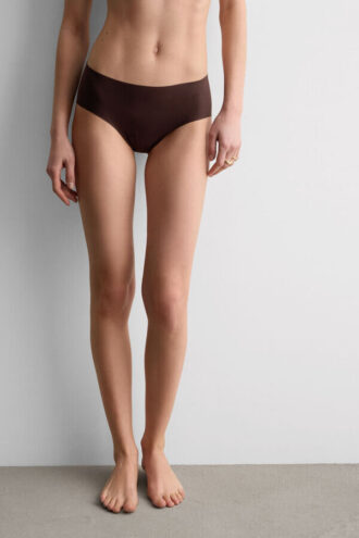 Chiloți cu talie înaltă și confort superior