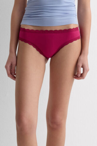 Chiloți din bumbac și dantelă