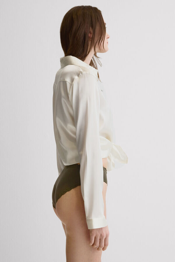 Chiloți din bumbac și dantelă Chiloți din bumbac și dantelă