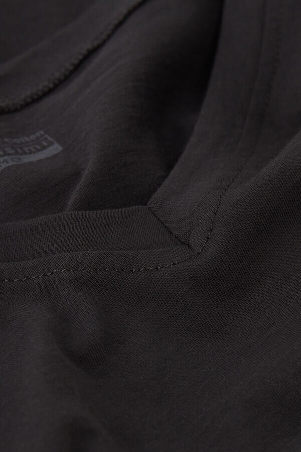 Maiou cu gât în V din bumbac extrafin superior Maiou cu gât în V din bumbac extrafin superior