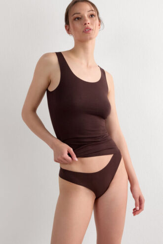 Maiou din bumbac cu gât rotund și margini nefinisate