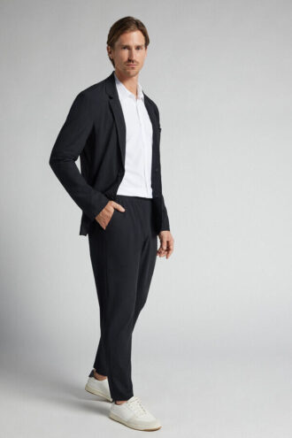 Pantaloni care nu necesită călcare