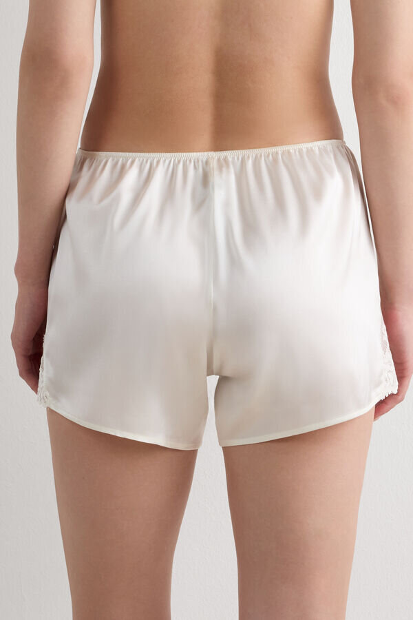 Pantaloni scurți din mătase Pretty Flowers Pantaloni scurți din mătase Pretty Flowers