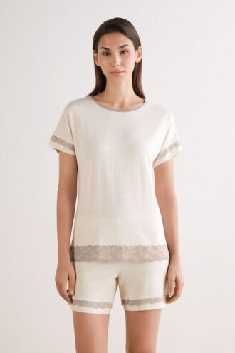 Pijamale scurte cu dantelă din modal