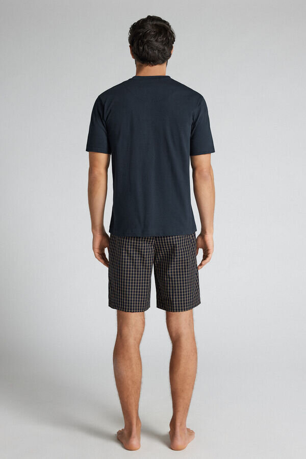 Pijamale scurte din bumbac și țesătură cu imprimeu în carouri albastre și crem Pijamale scurte din bumbac și țesătură cu imprimeu în carouri albastre și crem