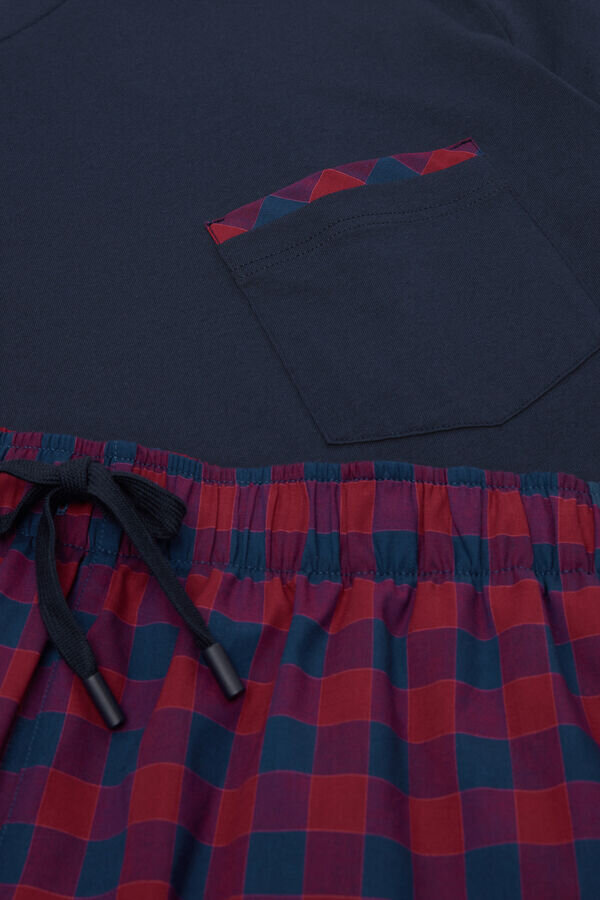 Pijamale scurte din bumbac și stofă cu imprimeu în carouri roșii și albastre Pijamale scurte din bumbac și stofă cu imprimeu în carouri roșii și albastre