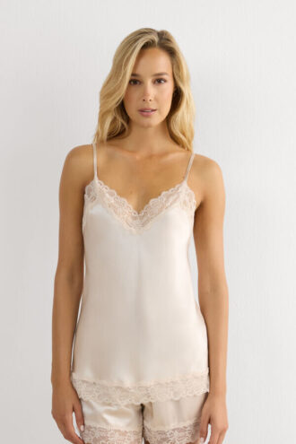 Top din dantelă și mătase